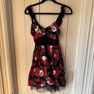 Hot‎ Topic Skull Rose Gothic Dress SM Black Red Tulle Skirt